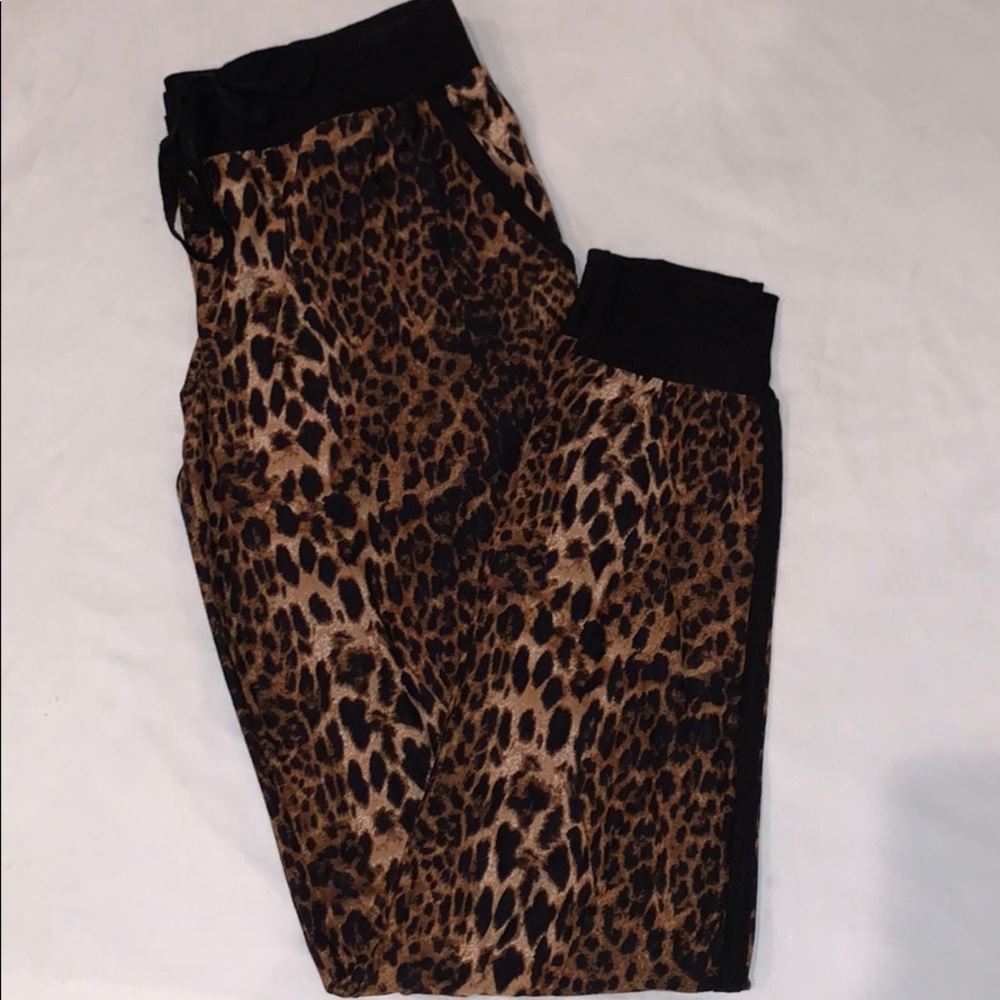 No Boundaries Joggers